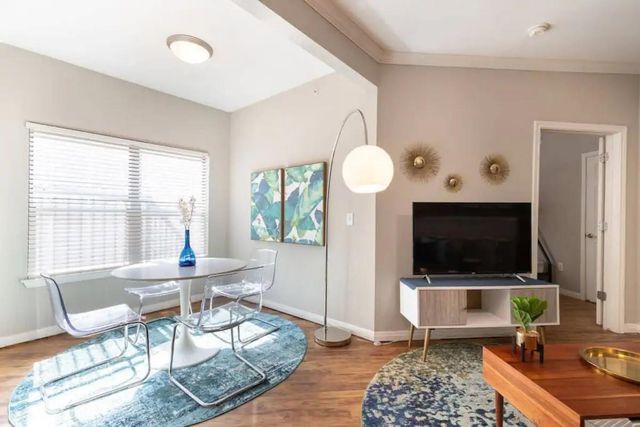 2502 Leon ST 315, Austin, TX 78705
