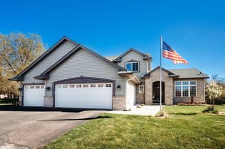 10014 Pin Oak Court N, Brooklyn Park, MN 55443
