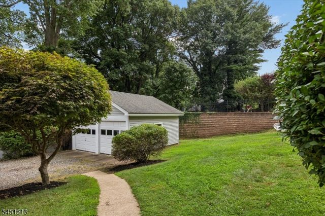 88 Lawrence Ave, West Orange Twp., NJ 07052