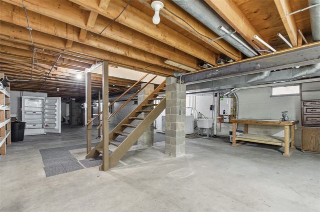 117 S Skytop, Edinboro, PA 16412