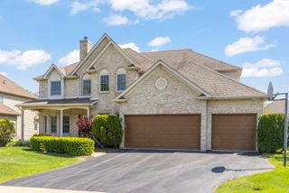 3748 Sunburst Lane, Naperville, IL 60564