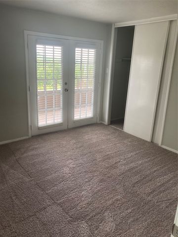 752 Haven Lane, Fort Worth, TX 76112