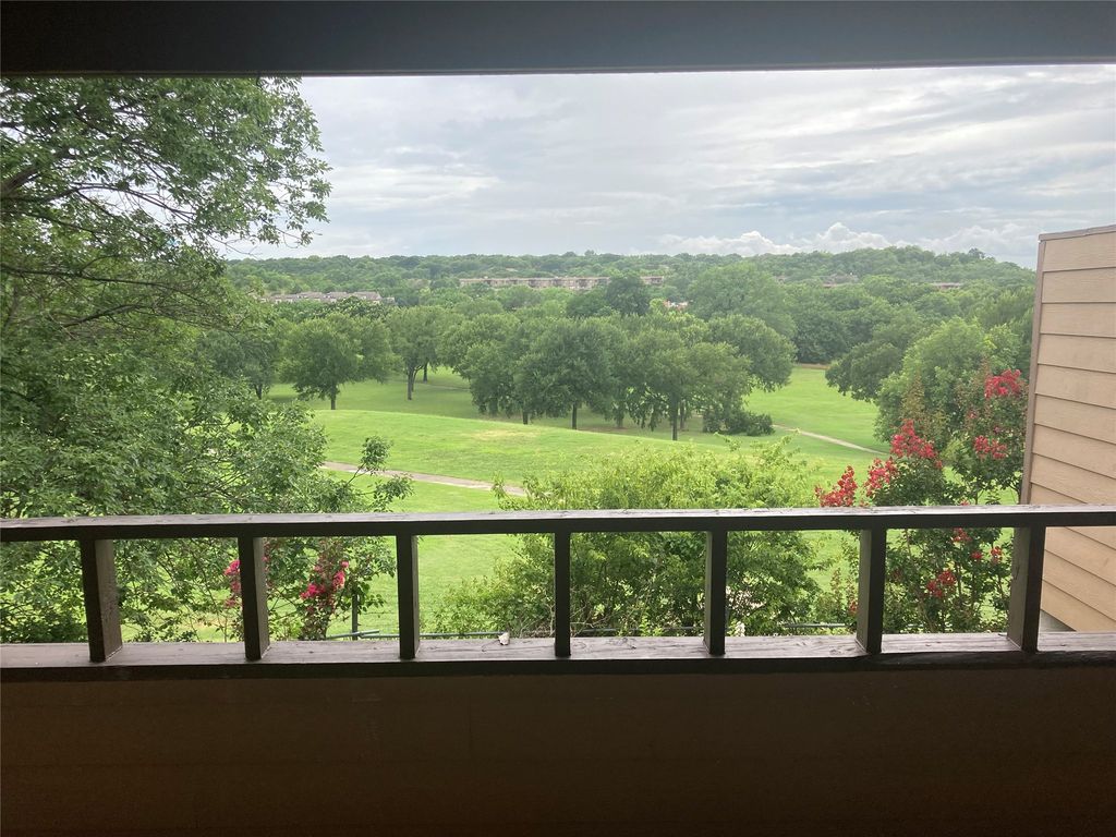 752 Haven Lane, Fort Worth, TX 76112