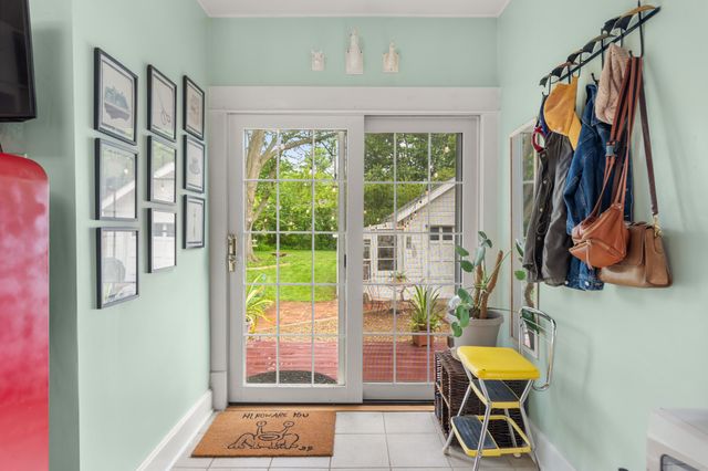215 S Maple Avenue, Ames, IA 50010