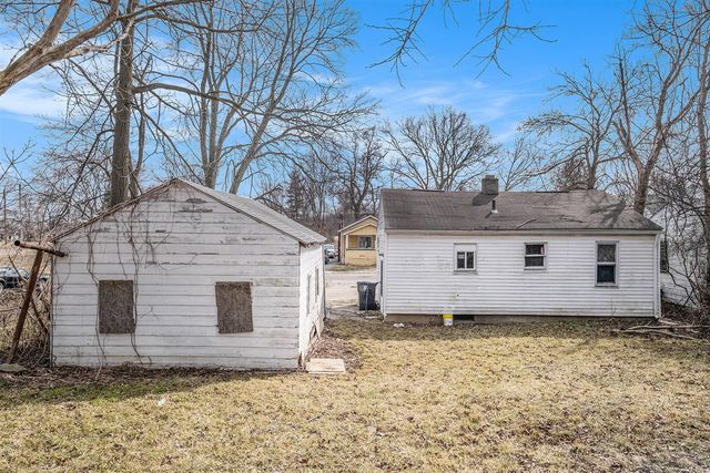 933 E Foss Avenue, Flint, MI 48505