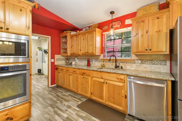 199 Classic Road, Ardmore, OK 73401