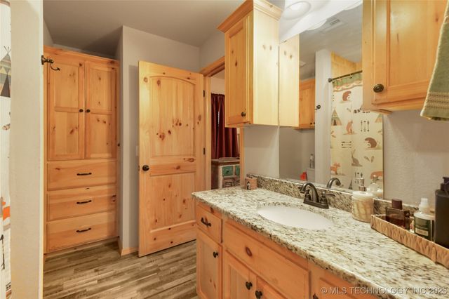 199 Classic Road, Ardmore, OK 73401