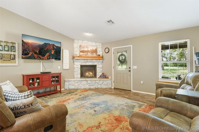 199 Classic Road, Ardmore, OK 73401