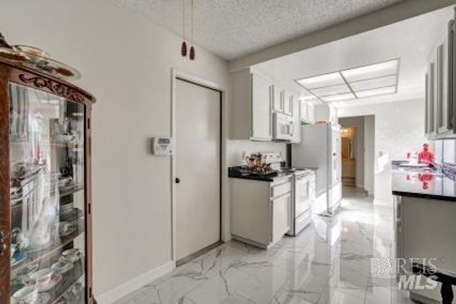 2825 Sundown Cir, Fairfield, CA 94533