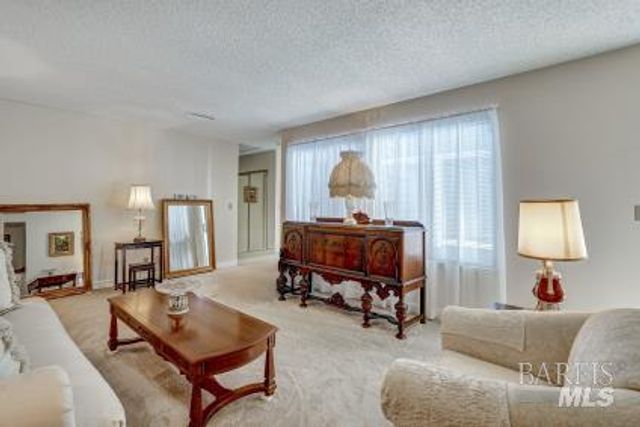 2825 Sundown Cir, Fairfield, CA 94533