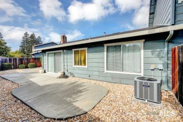 2825 Sundown Cir, Fairfield, CA 94533