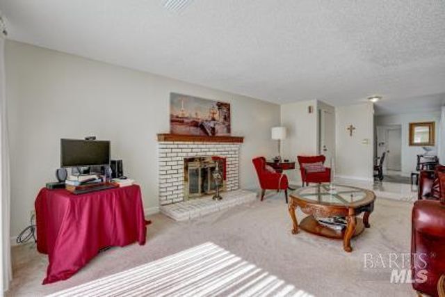 2825 Sundown Cir, Fairfield, CA 94533