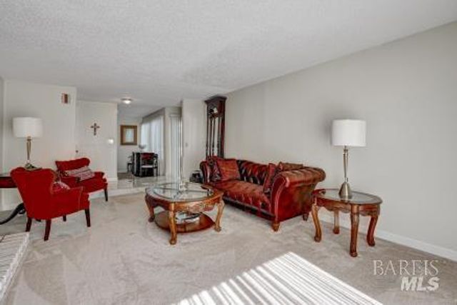 2825 Sundown Cir, Fairfield, CA 94533