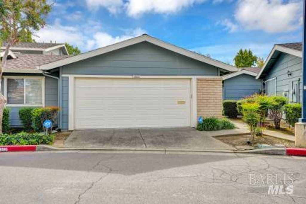 2825 Sundown Cir, Fairfield, CA 94533