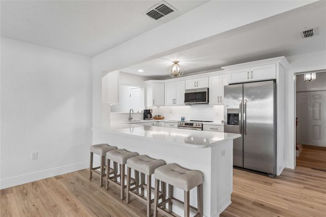 5531 MANATEE POINT DRIVE, New Port Richey, FL 34652