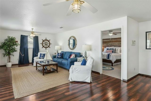5531 MANATEE POINT DRIVE, New Port Richey, FL 34652