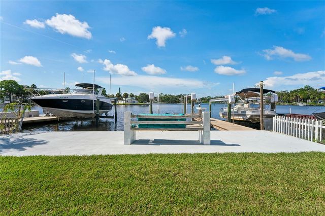 5531 MANATEE POINT DRIVE, New Port Richey, FL 34652
