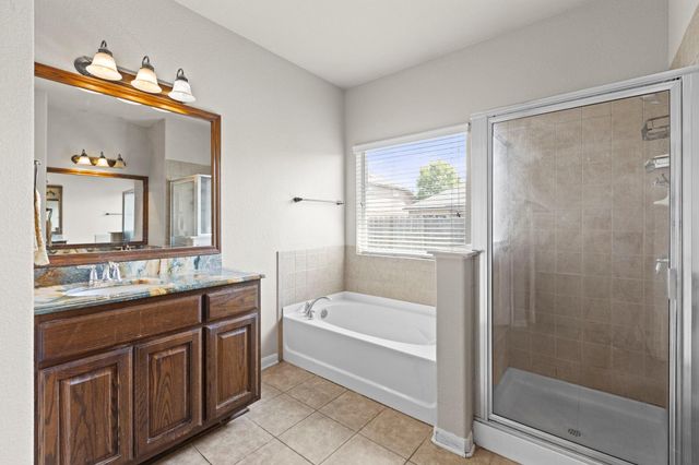 317 Cockrill ST, Hutto, TX 78634