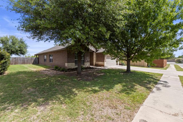317 Cockrill ST, Hutto, TX 78634