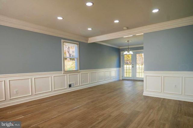 9106 COVERED BRIDGE RD, Baltimore, MD 21234