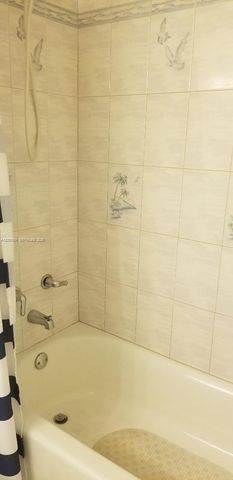 1801 S Treasure Dr 302, North Bay Village, FL 33141
