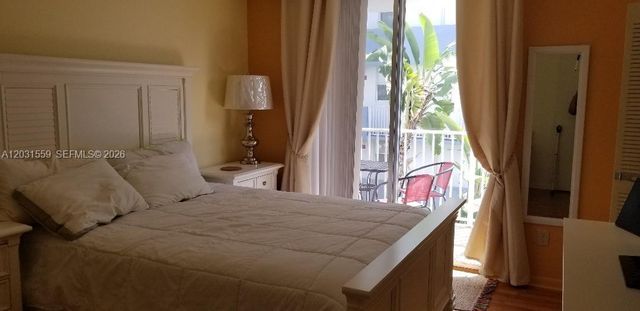 1801 S Treasure Dr 302, North Bay Village, FL 33141