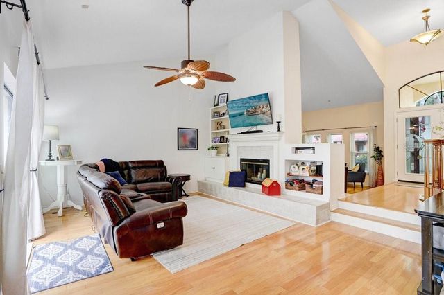 6214 FARTHING STREET, Tampa, FL 33647