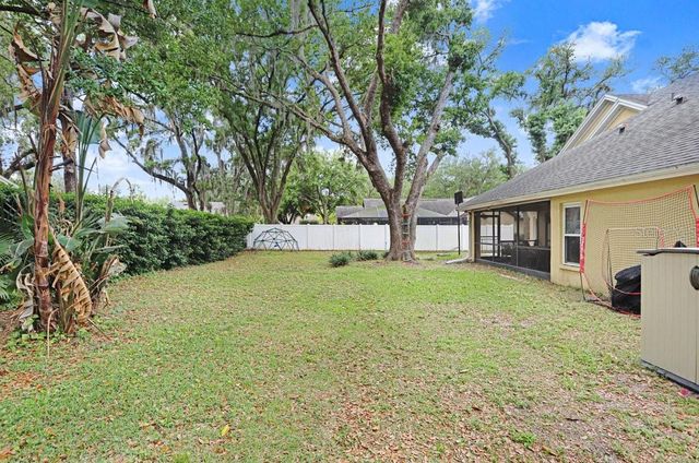 6214 FARTHING STREET, Tampa, FL 33647