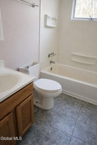 23 Burning Pines Drive, Ballston Spa, NY 12020