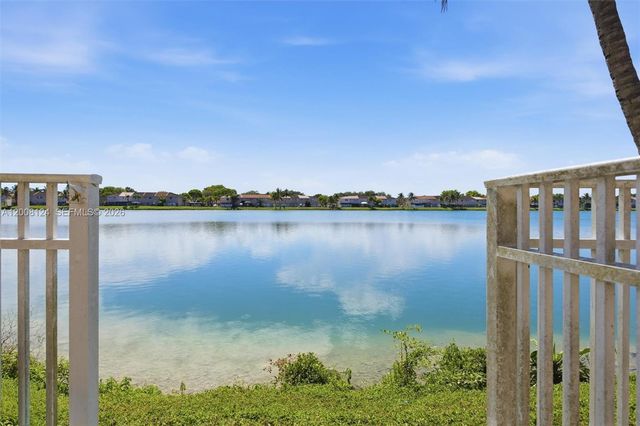 17530 SW 139th Ct, Miami, FL 33177