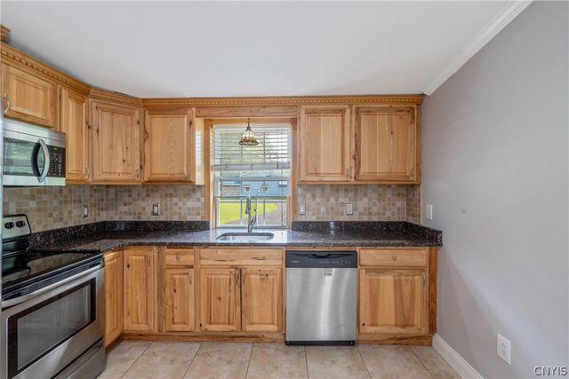 32 34th Street, Constantia, NY 13044