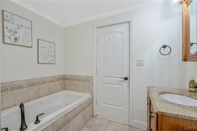 32 34th Street, Constantia, NY 13044