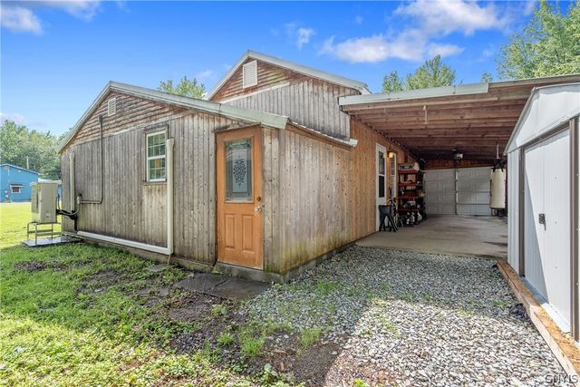 32 34th Street, Constantia, NY 13044