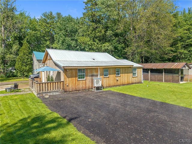 32 34th Street, Constantia, NY 13044