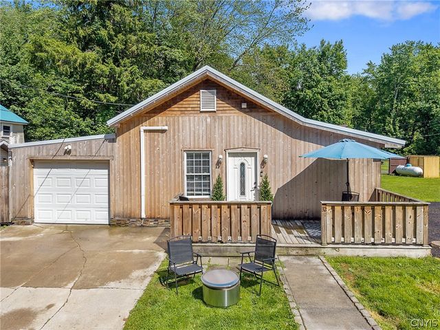 32 34th Street, Constantia, NY 13044