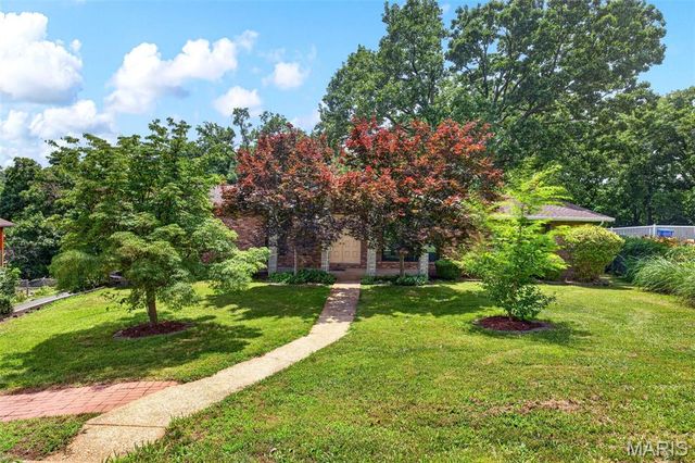 2034 Raintree Drive, Imperial, MO 63052