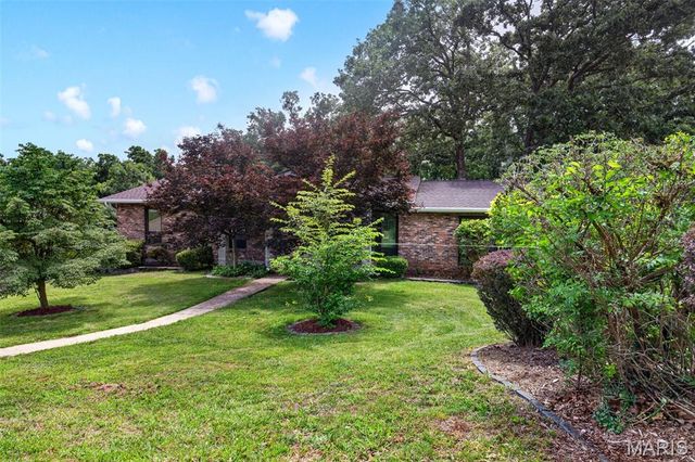 2034 Raintree Drive, Imperial, MO 63052