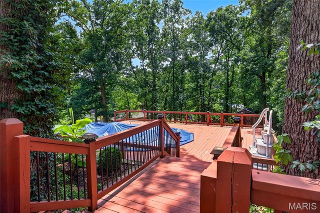 2034 Raintree Drive, Imperial, MO 63052