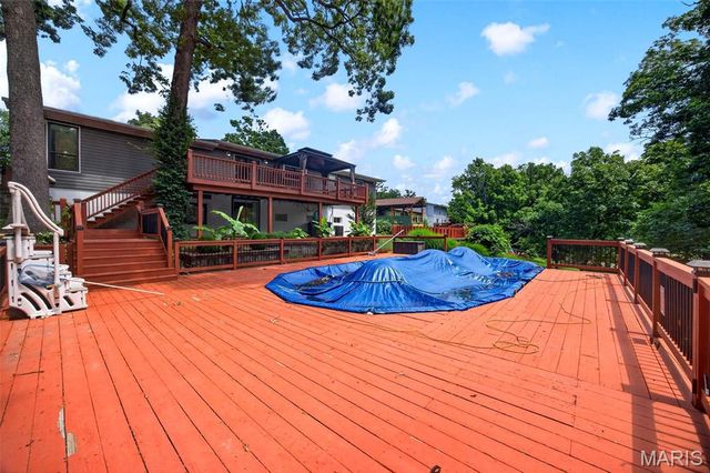 2034 Raintree Drive, Imperial, MO 63052