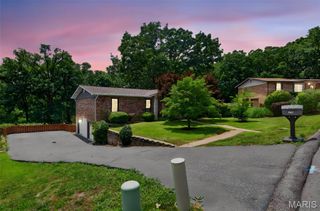 2034 Raintree Drive, Imperial, MO 63052
