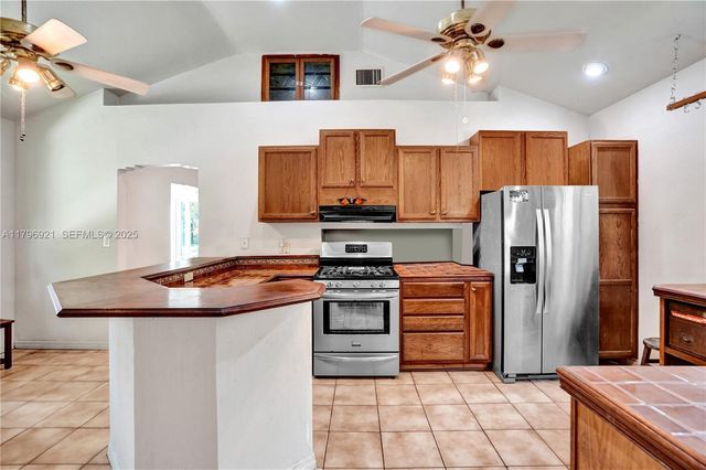 326 S 14th Avenue, Hollywood, FL 33020