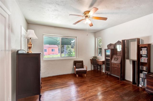 326 S 14th Avenue, Hollywood, FL 33020