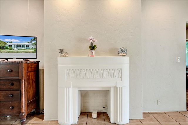 326 S 14th Avenue, Hollywood, FL 33020