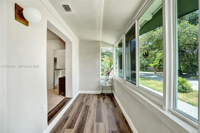326 S 14th Avenue, Hollywood, FL 33020