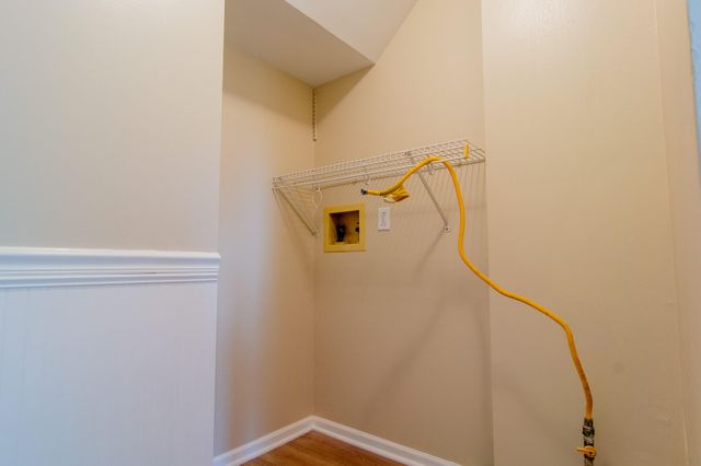 1900 Loganberry Lane, Crown Point, IN 46307