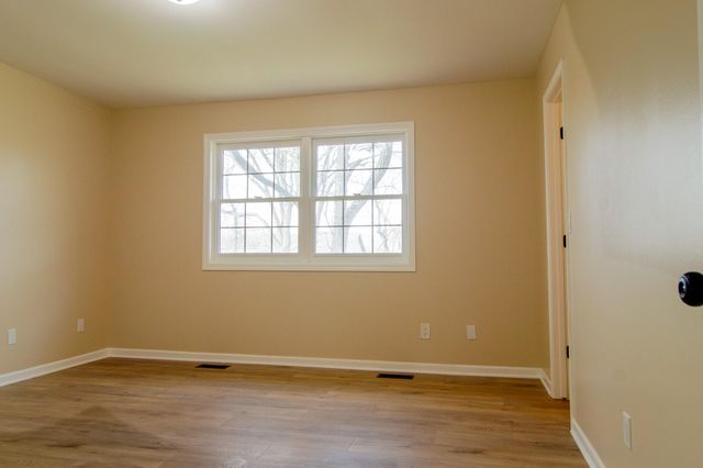 1900 Loganberry Lane, Crown Point, IN 46307