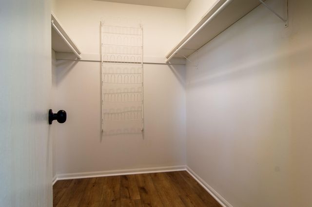 1900 Loganberry Lane, Crown Point, IN 46307