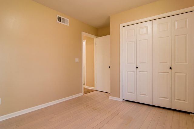 1900 Loganberry Lane, Crown Point, IN 46307