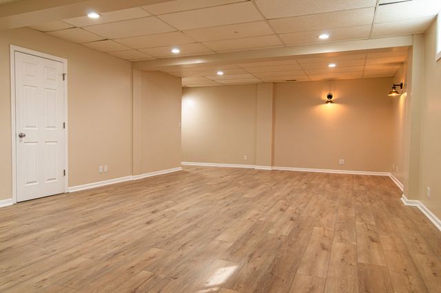 1900 Loganberry Lane, Crown Point, IN 46307