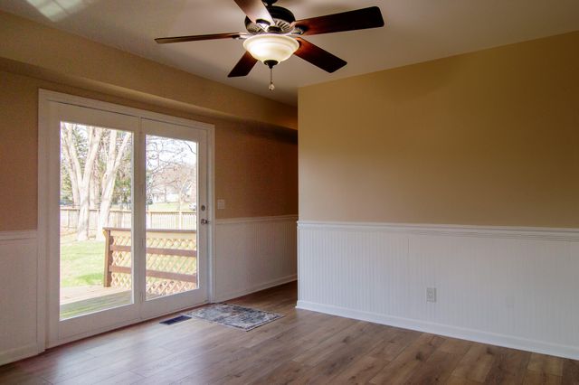 1900 Loganberry Lane, Crown Point, IN 46307